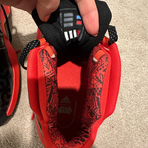 Adidas x Star Wars darth Vader shoes - Picture 5 of 7